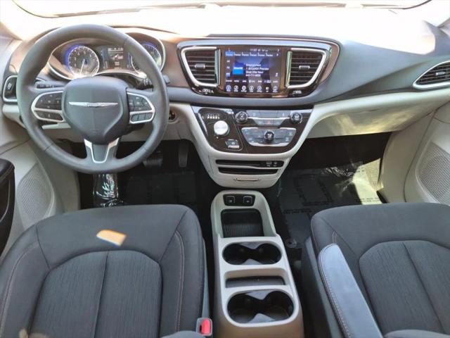 2017 Chrysler Pacifica Touring