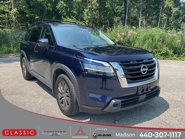 2022 Nissan Pathfinder SV 4WD for sale in Madison, OH