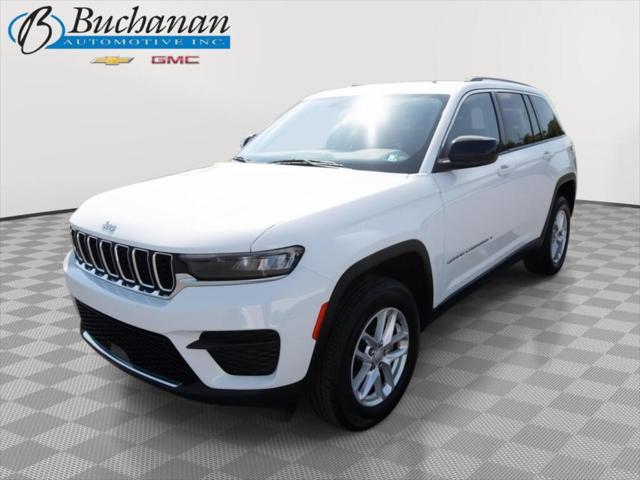 2023 Jeep Grand Cherokee Laredo 4x4