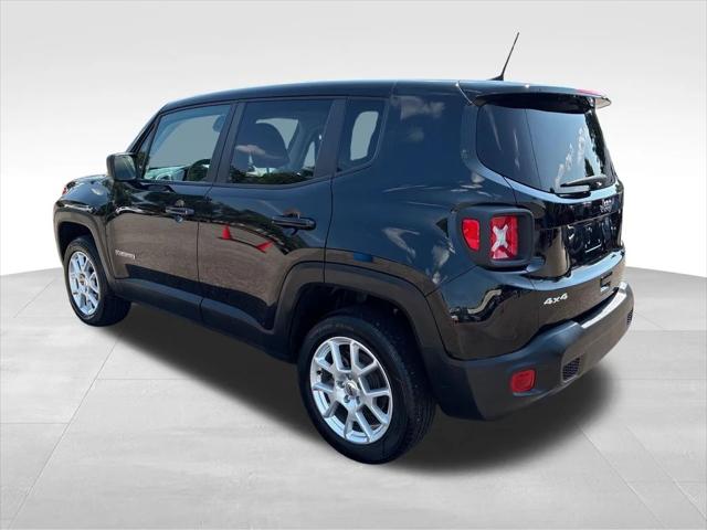 2023 Jeep Renegade Latitude 4x4 2023 Jeep Renegade Latitude 4x4