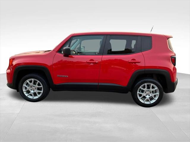 2023 Jeep Renegade Latitude 4x4 2023 Jeep Renegade Latitude 4x4