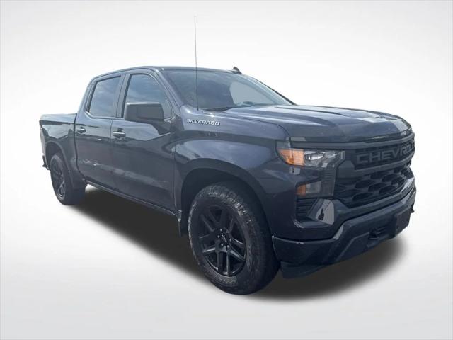 2022 Chevrolet Silverado 1500 4WD Crew Cab Short Bed Custom 2022 Chevrolet Silverado 1500 4WD Crew Cab Short Bed Custom