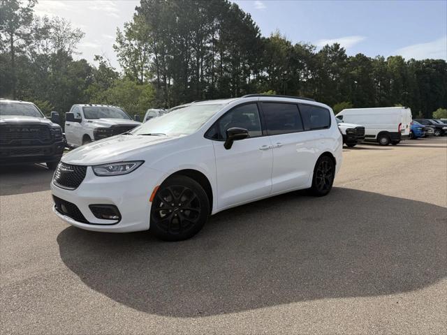 2025 Chrysler Pacifica Limited for sale in Hattiesburg, MS