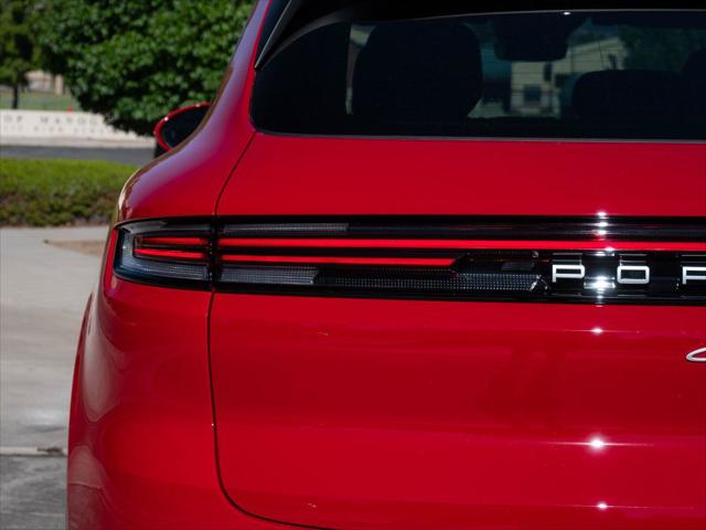 2026 Porsche Cayenne AWD
