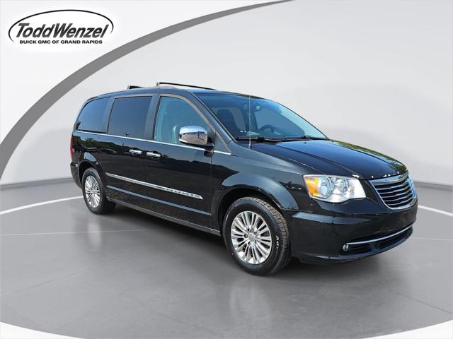 2016 Chrysler Town & Country Touring-L for sale in Grand Rapids, MI