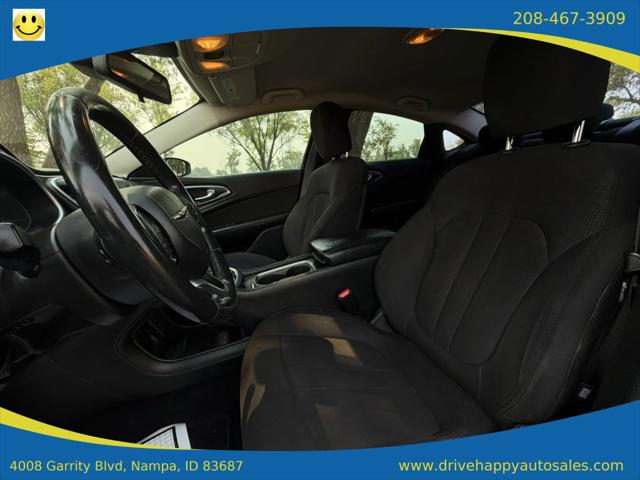 2015 Chrysler 200 Limited