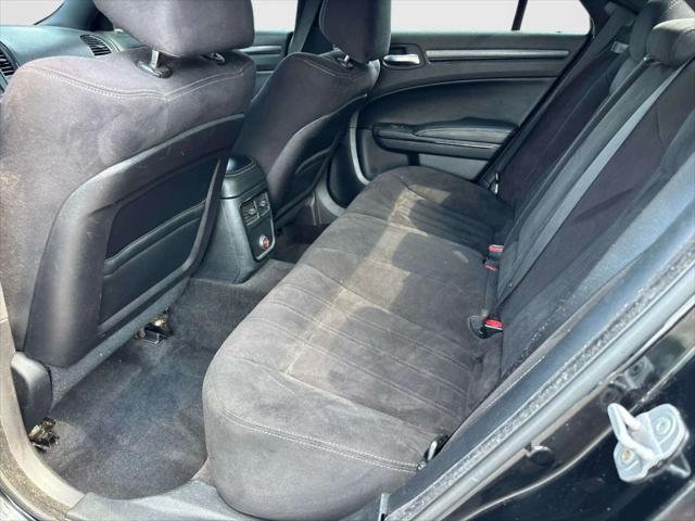 2012 Chrysler 300 S V6