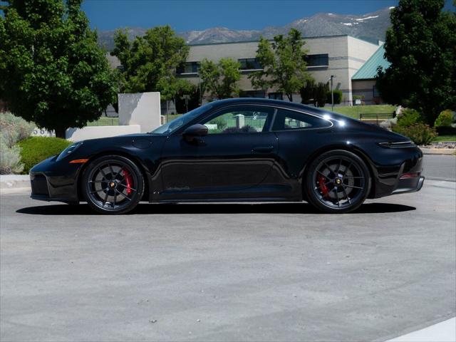2026 Porsche 911 Carrera GTS