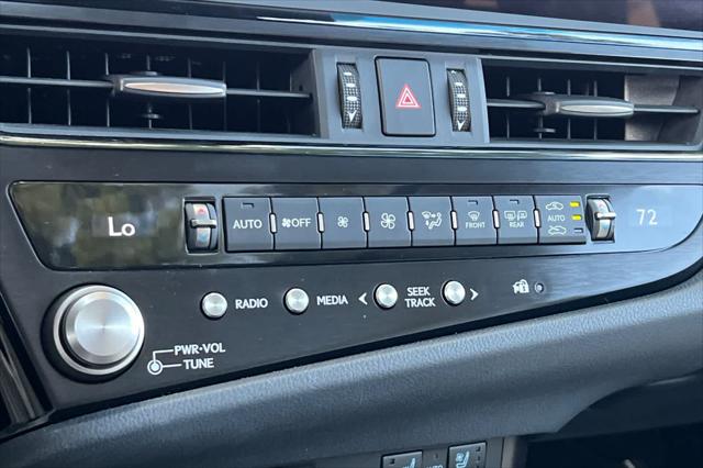 2025 Lexus ES 300h Unknown