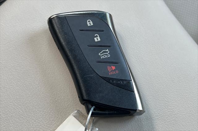 2025 Lexus ES 300h Unknown