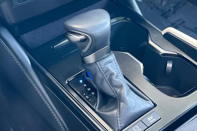 2025 Lexus ES 300h Unknown