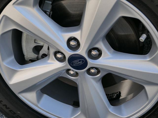 2020 Ford Edge SE