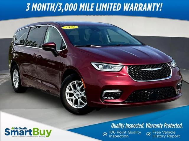 2023 Chrysler Pacifica Touring L for sale in Davenport, IA