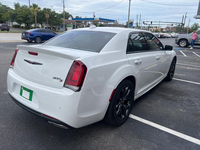 2021 Chrysler 300 300S