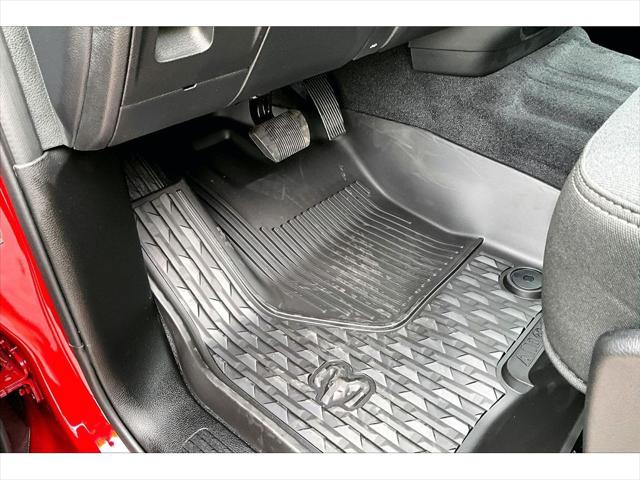2026 Ram 1500 Warlock Crew Cab 4x4 5'7" Box