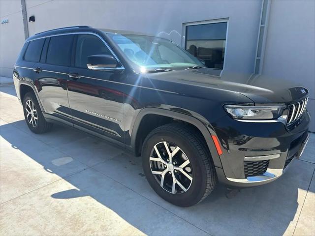 2023 Jeep Grand Cherokee L Limited 4x4 for sale in Winona, MN