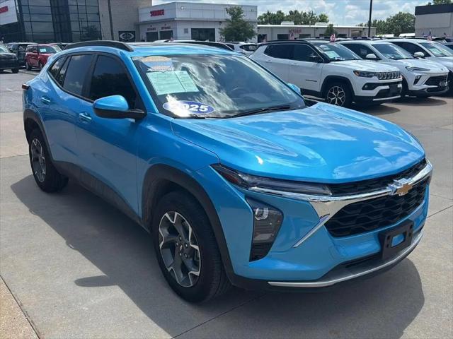 2025 Chevrolet Trax FWD LT for sale in Lawrence, KS