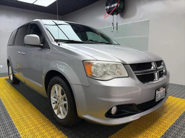 2019 Dodge Grand Caravan SXT for sale in Costa Mesa, CA