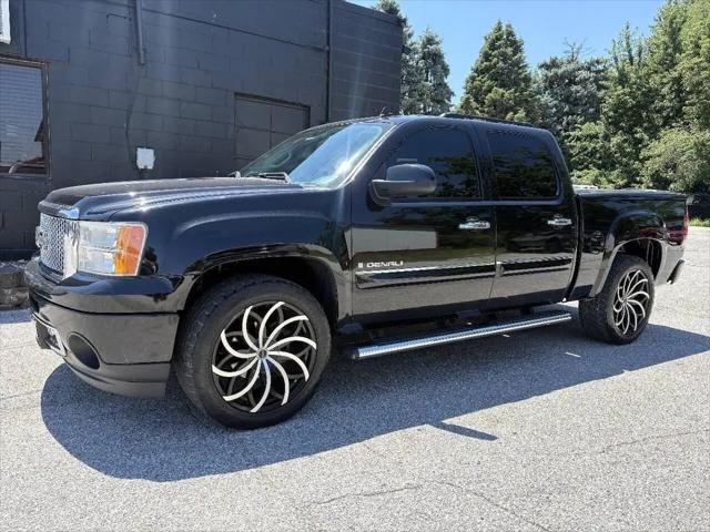 2008 GMC Sierra 1500 Denali for sale in Des Moines, IA