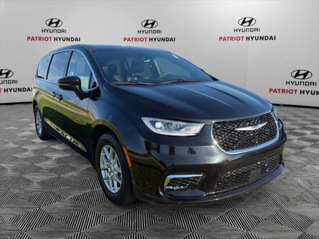 2025 Chrysler Pacifica Select for sale in Bourbonnais, IL