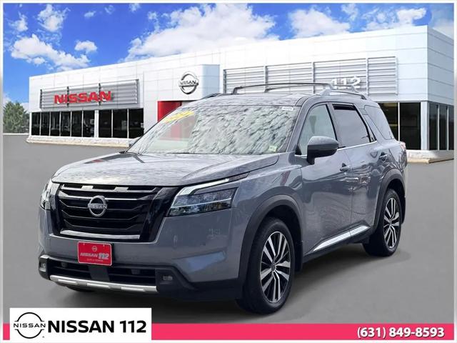 2024 Nissan Pathfinder Platinum 4WD for sale in PATCHOGUE, NY