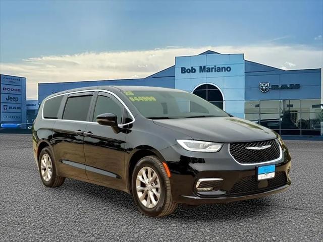 2026 Chrysler Pacifica Select AWD for sale in Concord, NH