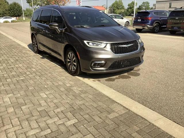 2021 Chrysler Pacifica Hybrid Touring L for sale near Centerville, OH