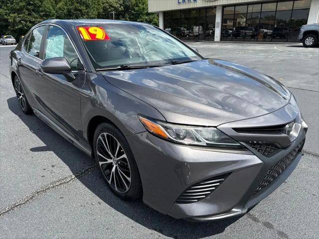 2019 Toyota Camry SE for sale in Royston, GA