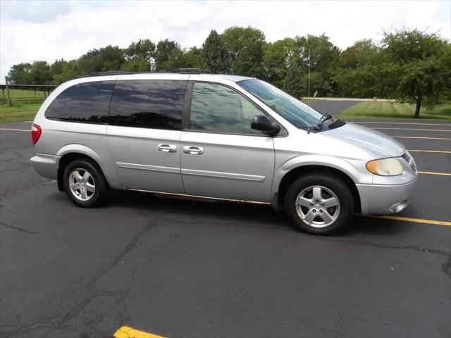 2005 Dodge Caravan SXT for sale in Tremont, IL