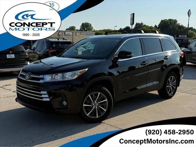 2019 Toyota Highlander XLE for sale in Sheboygan, WI