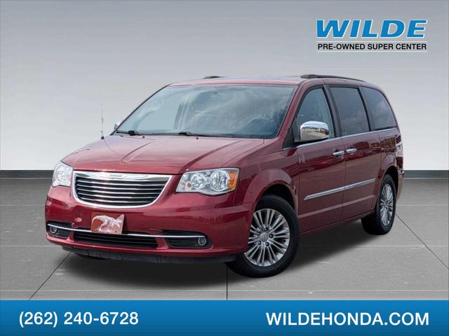 2016 Chrysler Town & Country Touring-L Anniversary Edition for sale in Waukesha, WI