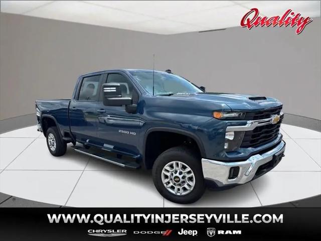 2025 Chevrolet Silverado 2500HD 4WD Crew Cab Standard Bed LT for sale in Alton, IL