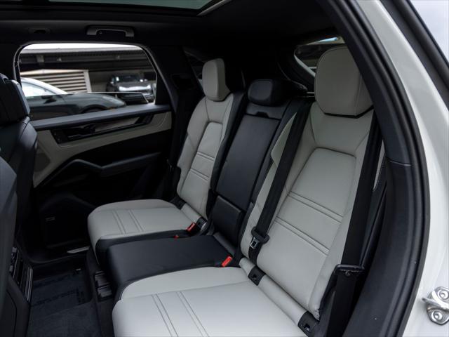 2026 Porsche Cayenne Unknown