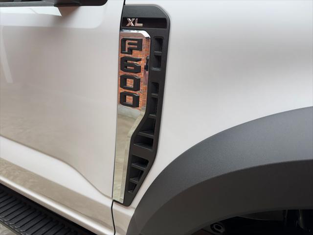 2026 Ford 600 XL