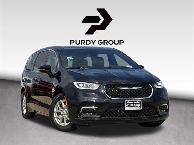 2025 Chrysler Pacifica Select for sale in Bryan, TX