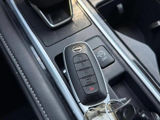 2025 Nissan Pathfinder SV FWD