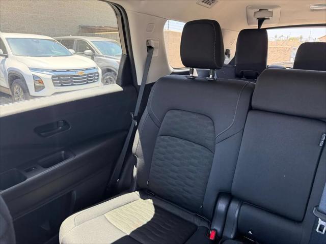 2025 Nissan Pathfinder SV FWD