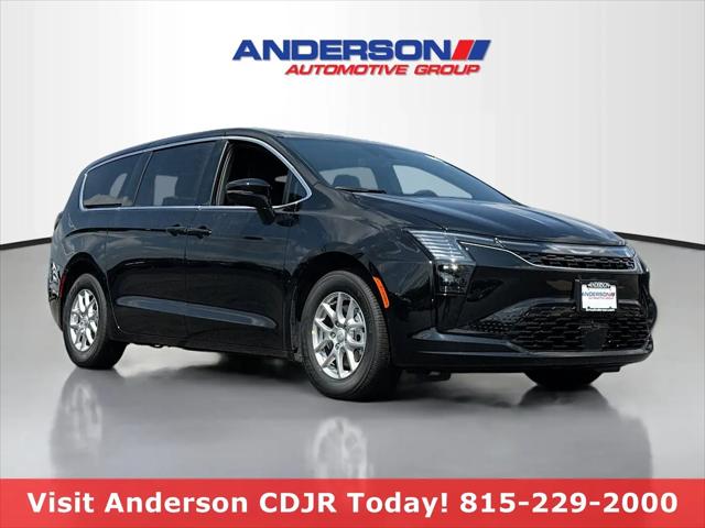 2027 Chrysler Pacifica Select for sale in Rockford, IL