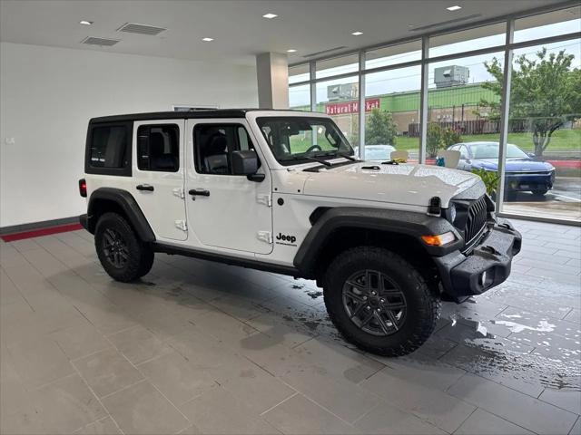 2025 Jeep Wrangler 4-Door Summit 4x4 for sale in Springfield, MO