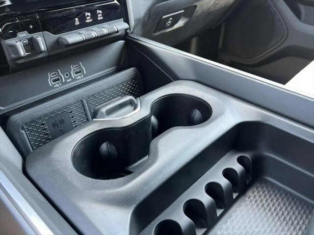 2026 Ram 1500 Big Horn Crew Cab 4x4 57 Box