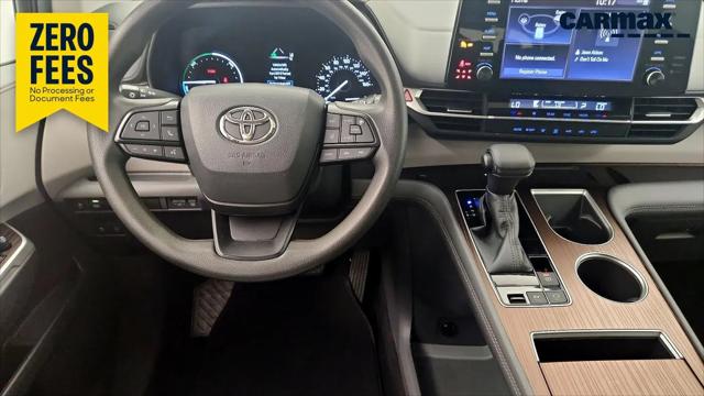 2022 Toyota Sienna LE for sale near Columbus, OH