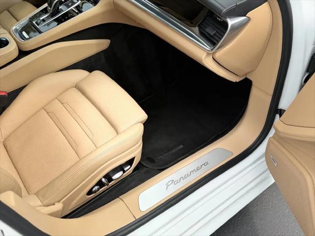 2018 Porsche Panamera Panamera