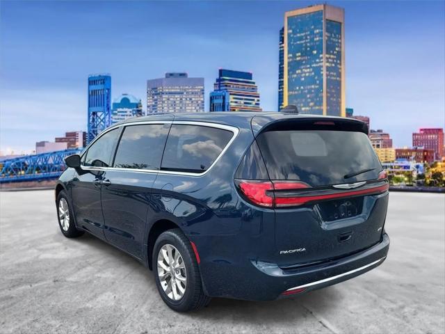 2023 Chrysler Pacifica Touring L AWD