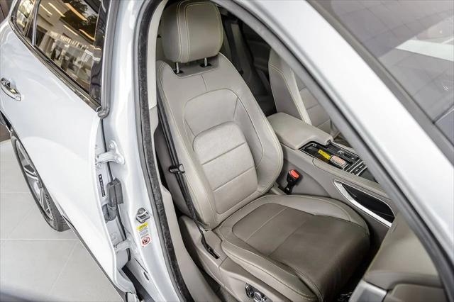 2018 Jaguar F-PACE 35t R-Sport
