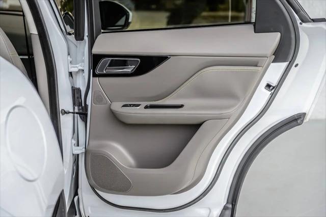 2018 Jaguar F-PACE 35t R-Sport