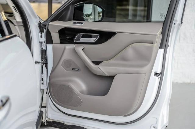 2018 Jaguar F-PACE 35t R-Sport