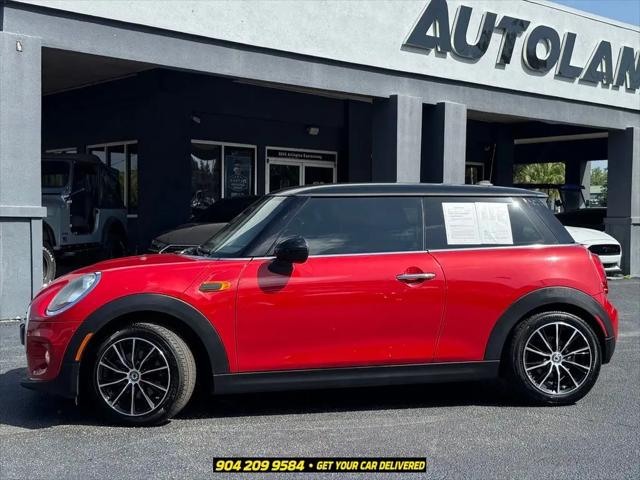 2017 MINI Hardtop Cooper