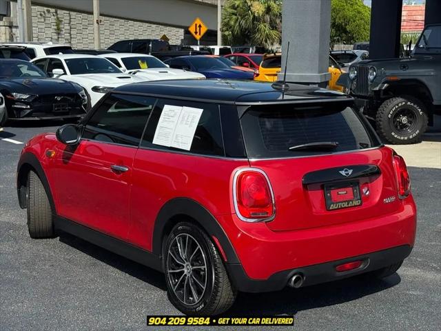 2017 MINI Hardtop Cooper