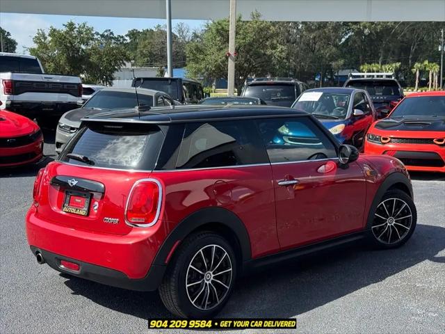 2017 MINI Hardtop Cooper