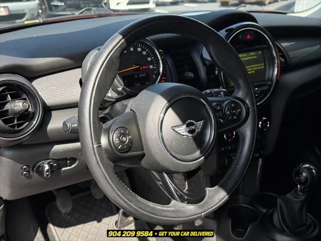 2017 MINI Hardtop Cooper